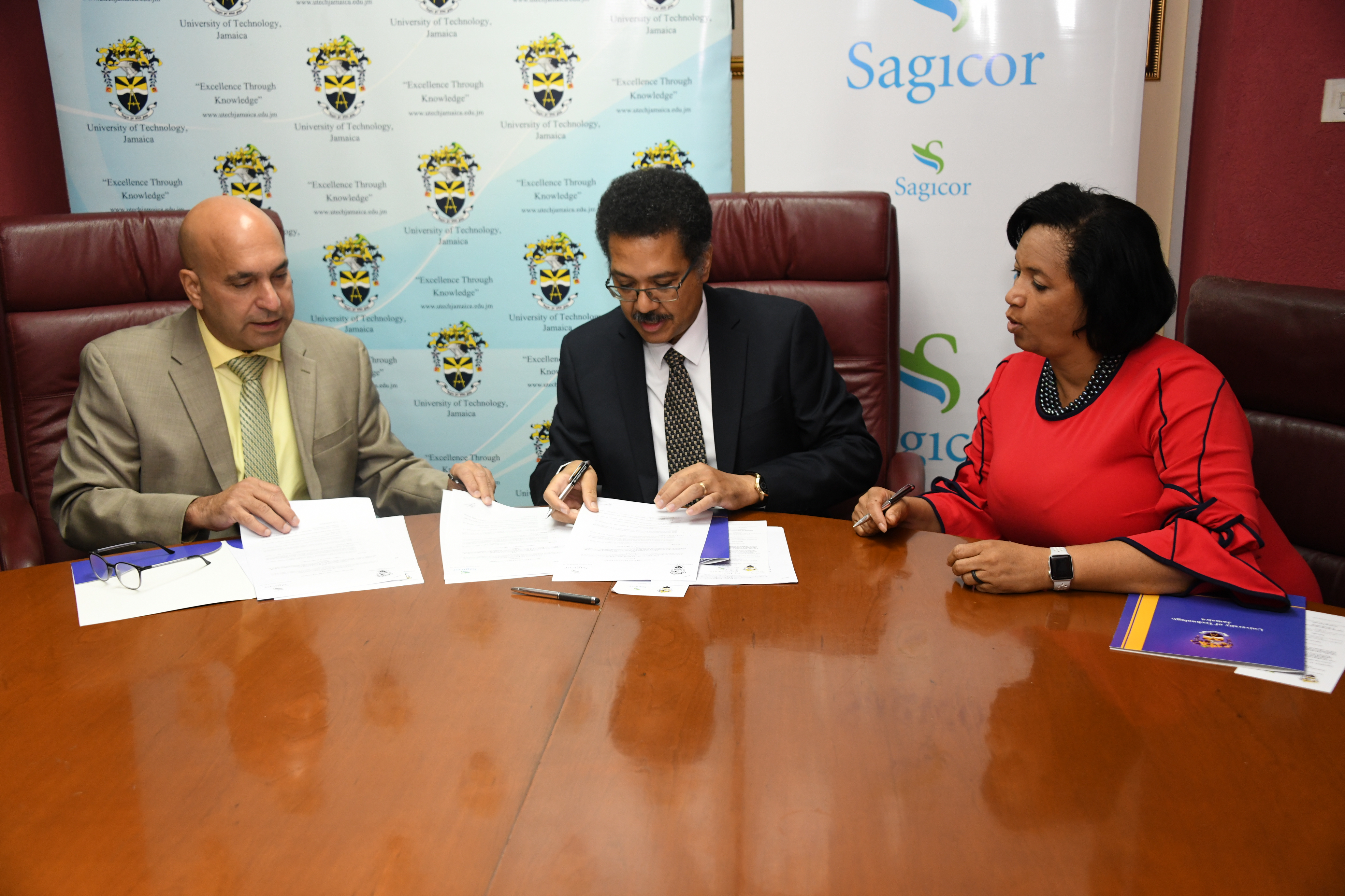 UTech, Ja and Sagicor Sign Mou to Collaborate on IT Initiatives